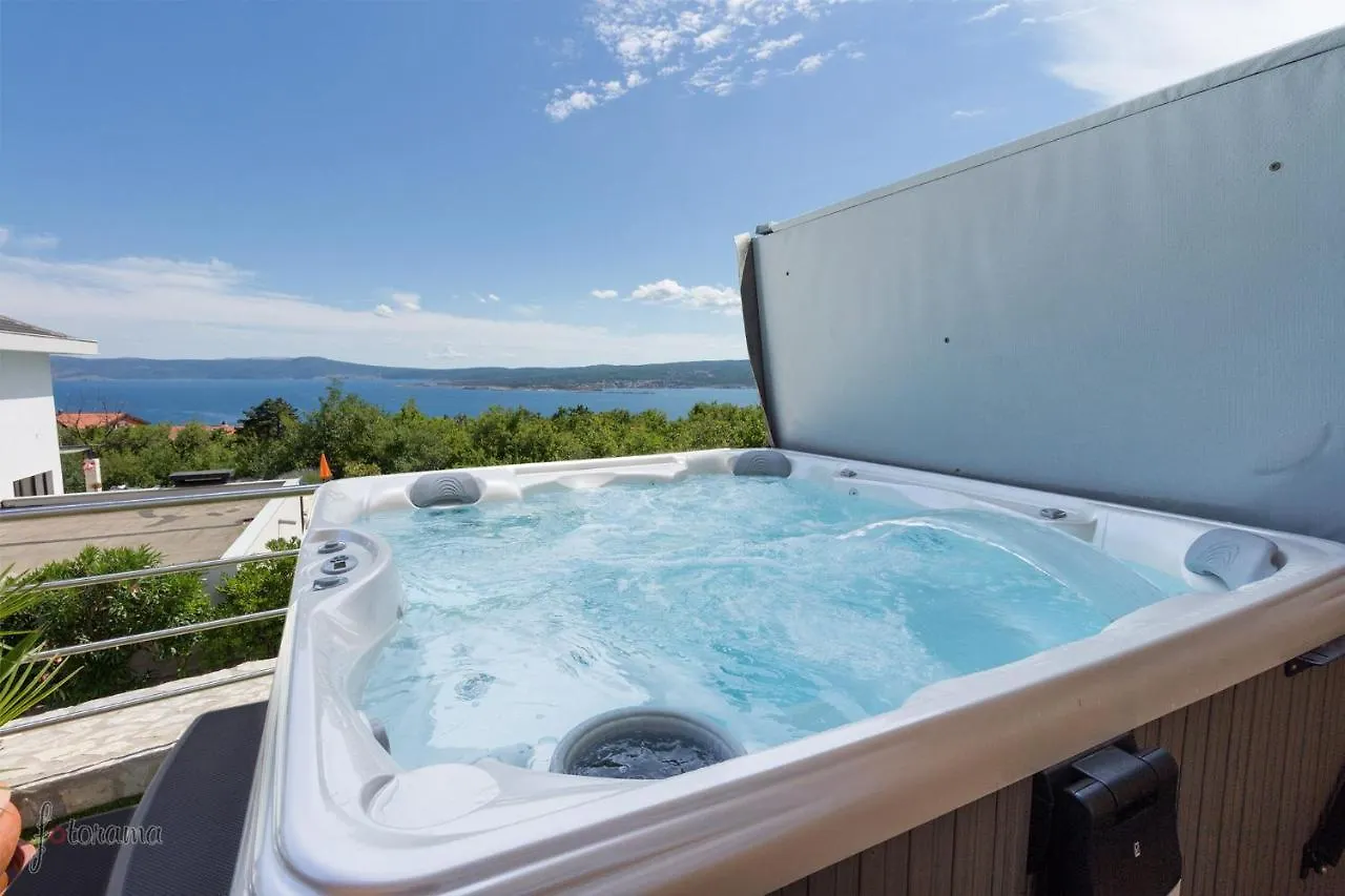 Villa Ceca Crikvenica 0*,  Croatia