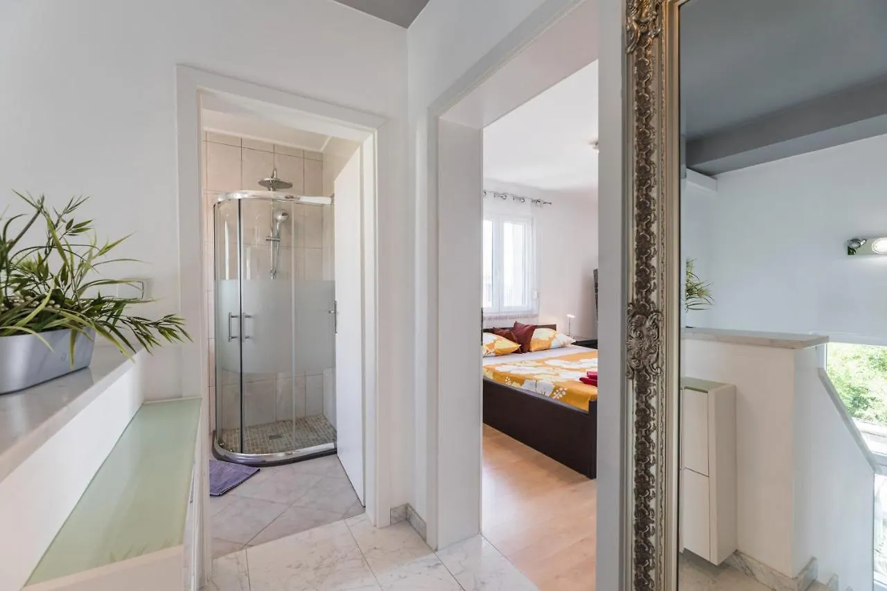 Villa Ceca Crikvenica